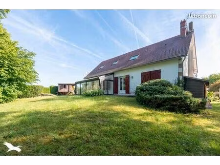 maison 7 pièces 166 m²