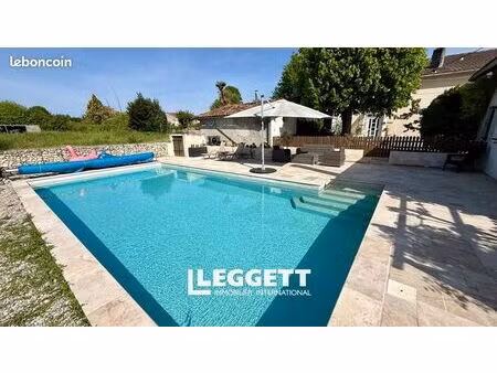 maison 9 pièces 142 m²