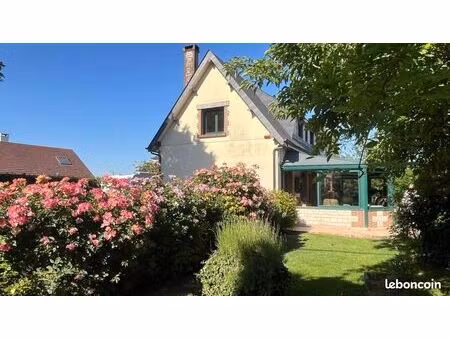 maison 6 pièces 230 m²
