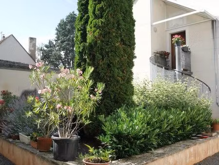 chateaumeillant - appartement t3