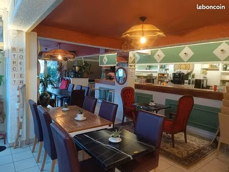 bar restaurant licence 4