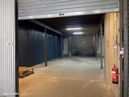 local industriel 400 m²