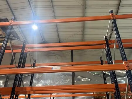 location emplacement de stockage pour palettes ou mobilier