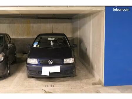 aubervilliers mairie parking sécurisé