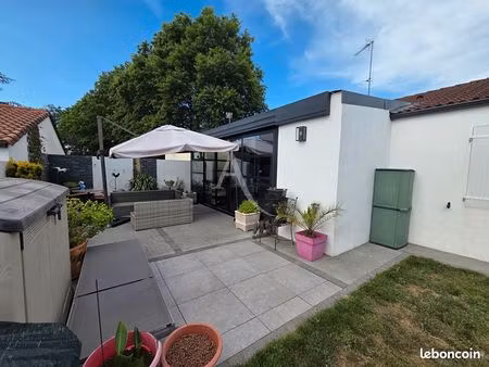propriété 5 pièces 112 m²