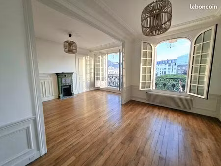 appartement 58 32m2 sans vis à vis place mairie d'issy