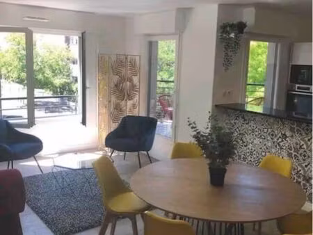 location appartement totalemement meublé avec service ménage et linge