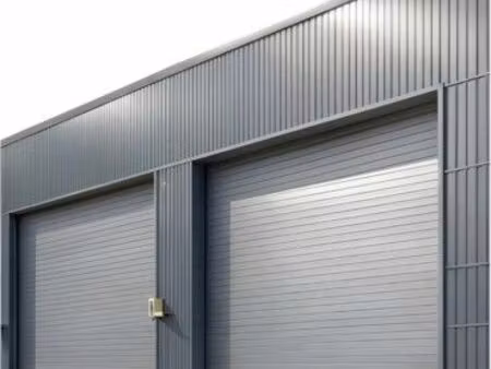 location hangar / local artisanal 160 m²