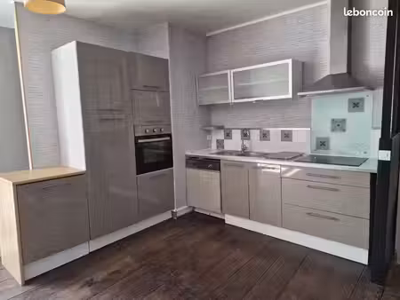 location maison de ville