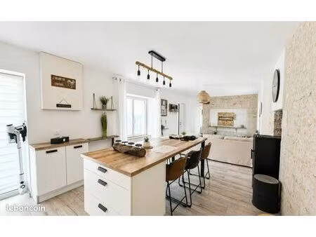 maison en pierre de 64 m2 - 3 pièces - 2 chambres