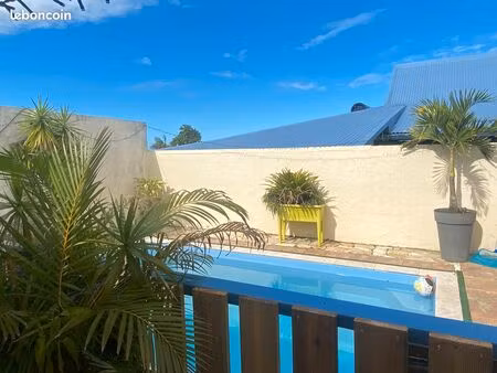 vends maison f6 avec piscine