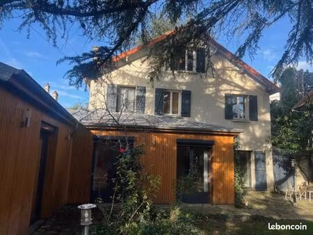maison 4 pièces 160 m²