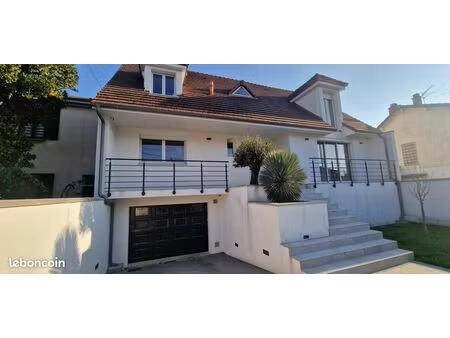 maison 7 pièces 160 m²