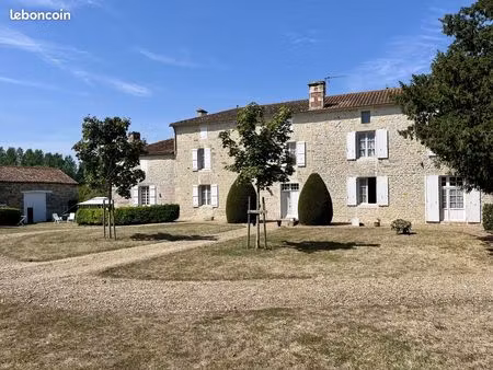 propriété 13 pièces 285 m²