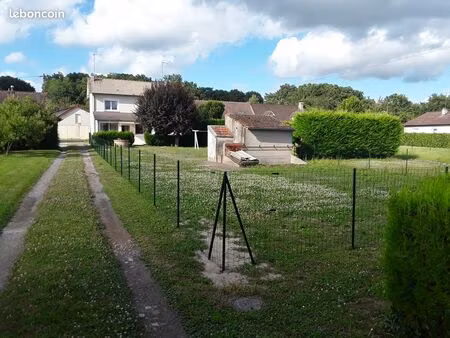 maison avec 2 chambres à louer
