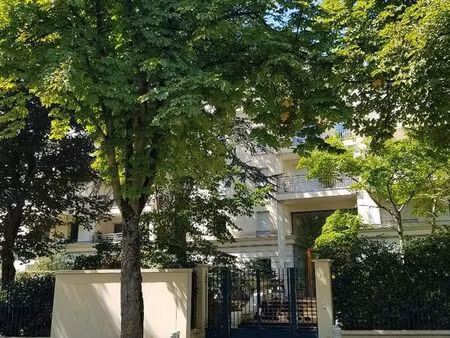 vue parc de sceaux – elégant appartement familial  107 m²  balcon  parking et cave