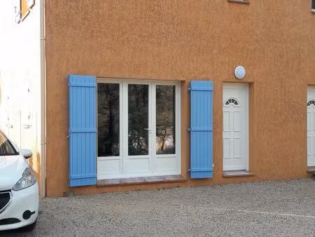 appartement de 84.10 m² dans petite copropriété à flassans sur issole
