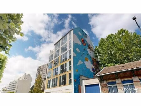immeuble 11 pièces 928 m²