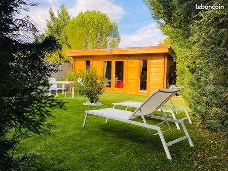 chalet meublé eau et électricité compris