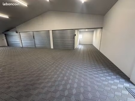 garage sécurisé pour voiture
