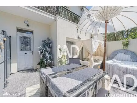 propriété 10 pièces 213 m²