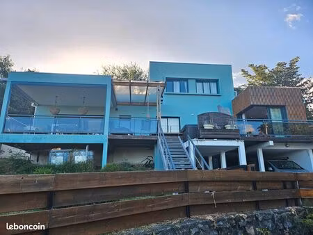 villa contemporaine et jacuzzi etang-salé les hauts
