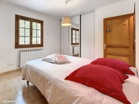 location villa 3 suites piscine