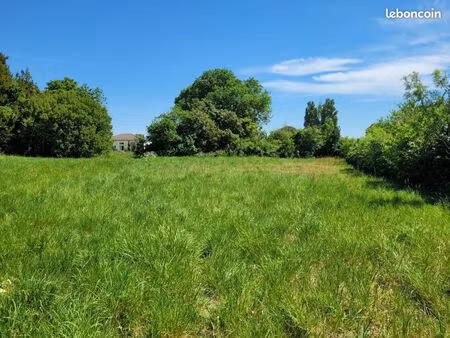 terrain 632 m² arvert