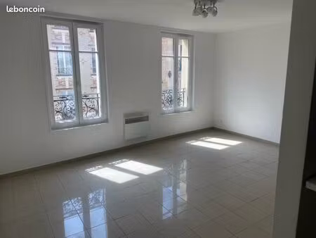 a louer appartement f2-53m2 env