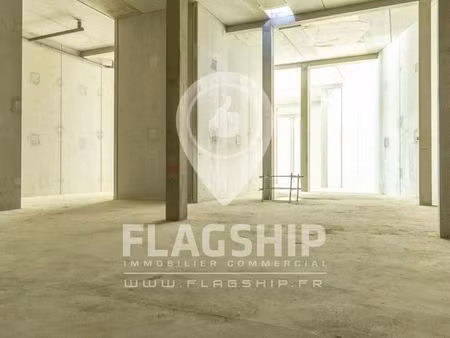 entrepôt 1500 m² romainville