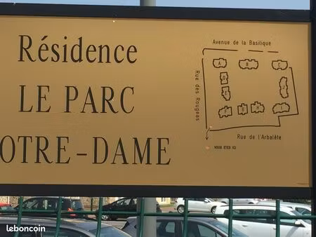 grand box  garage  parking libre de suite