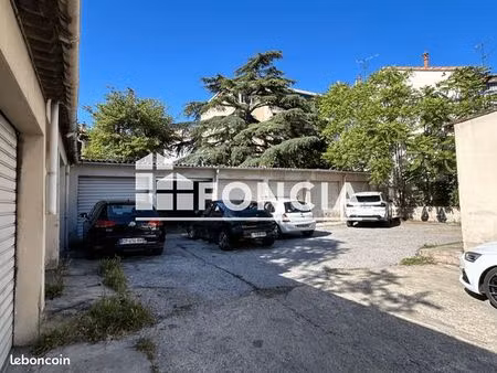 parking 15 m² toulon
