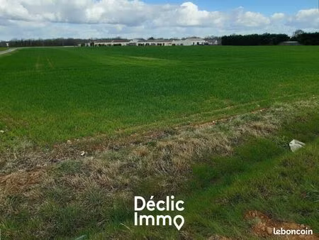 terrain 24 600 m² nancras