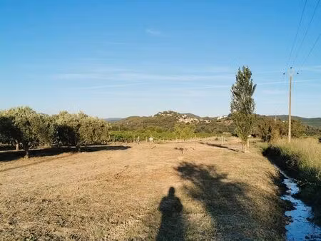 terrain agricole plat 3500 m2 entre cuers et pierrefeu