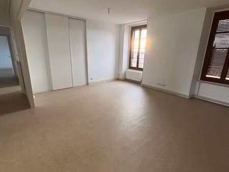 appartement bourg de cressat