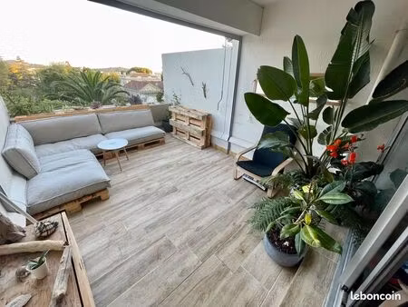 ? studio meublé avec grande terrasse  parking  cave et piscine – tamaris / la seyne-sur-me