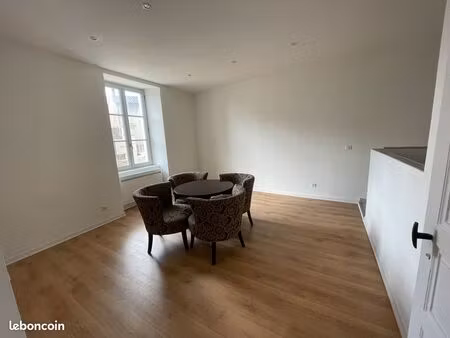 location appartement ruffec 80m2