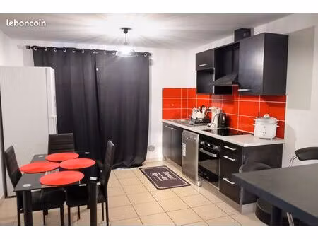 f3 meublé 2 chambres – tout confort - terrasse  parking  vue - ste-clotilde