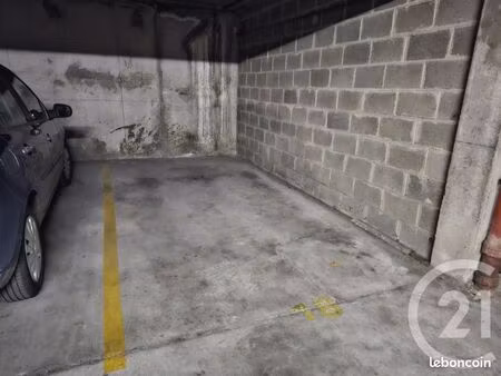 parking 13 m² ivry sur seine