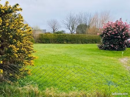 terrain 778 m² louannec