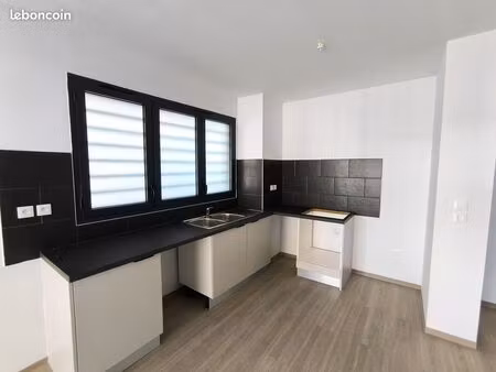 ? a louer appartement t3 dans résidence récente au trois marres - tampon