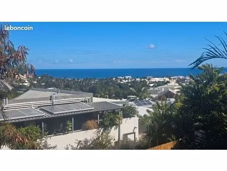 t2 meublé vue mer 700m centre ville st gilles bains