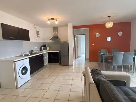 t3 meuble lumineux + varangue + garage