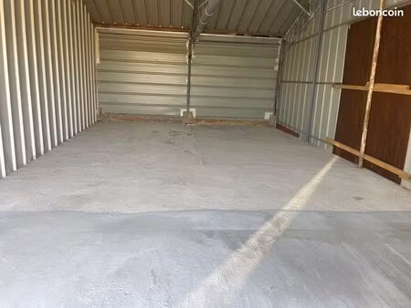 location hangar 70 m2