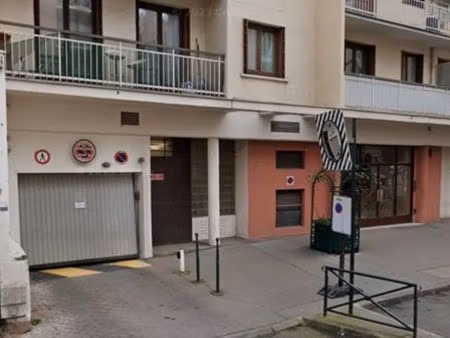 place de parking puteaux wallace
