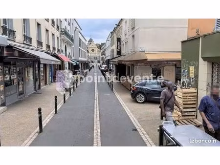 local commercial 65 m²