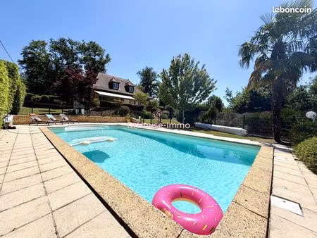 maison 8 pièces 155 m²