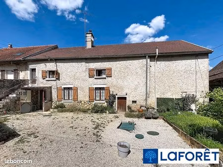 maison 6 pièces 94 m²