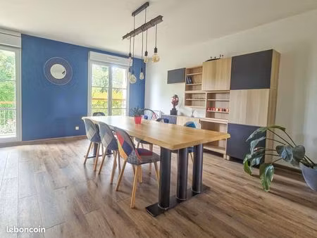 maison 7 pièces 147 m²