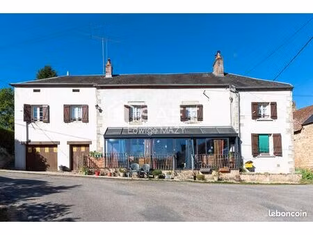 propriété 8 pièces 168 m²